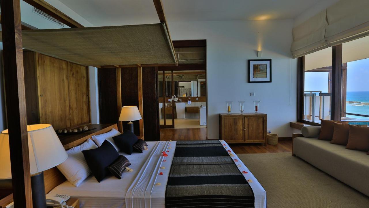 Hotel Pandanus &