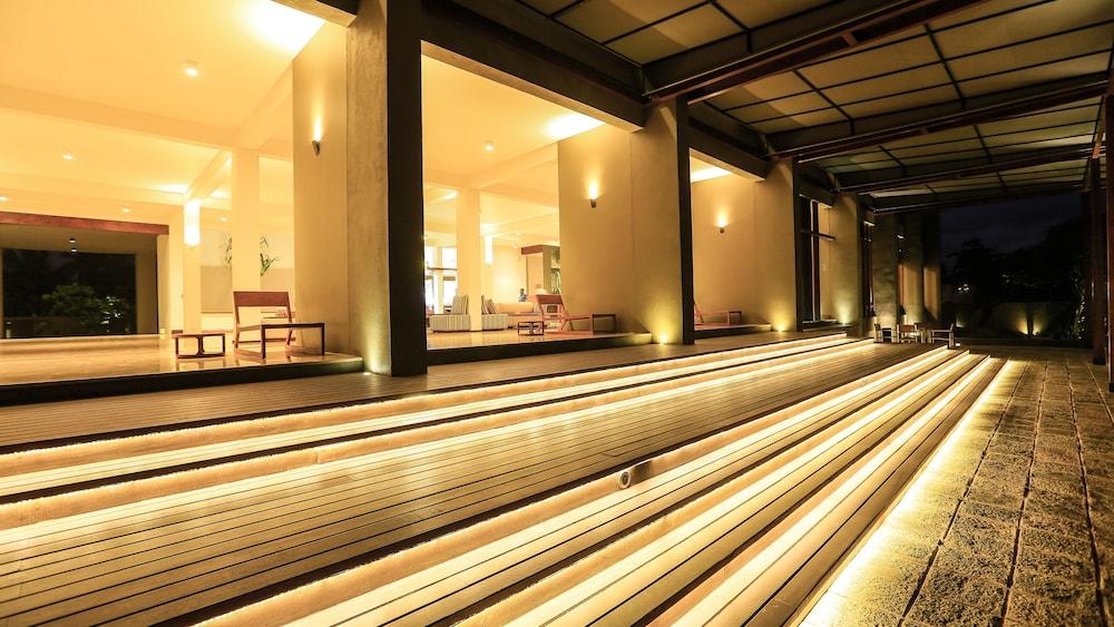 Hotel Pandanus & 5*