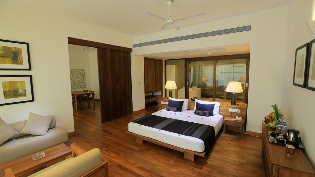 Pandanus & Hotel 5*